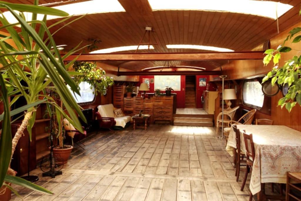 Belle Peniche Romantique A Paris Boulogne-Billancourt Extérieur photo