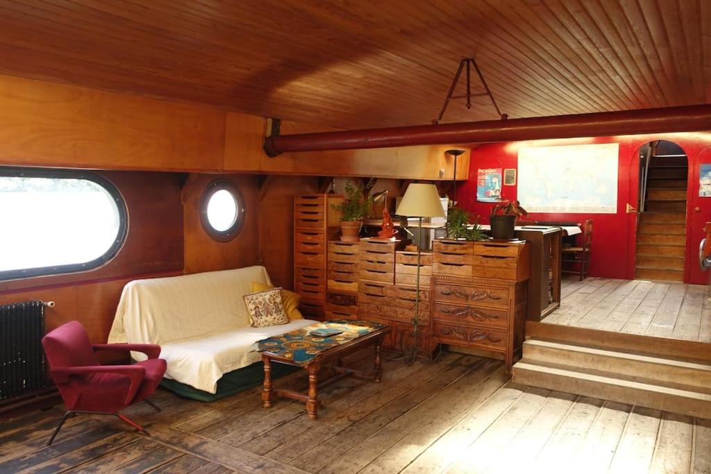 Belle Peniche Romantique A Paris Boulogne-Billancourt Extérieur photo